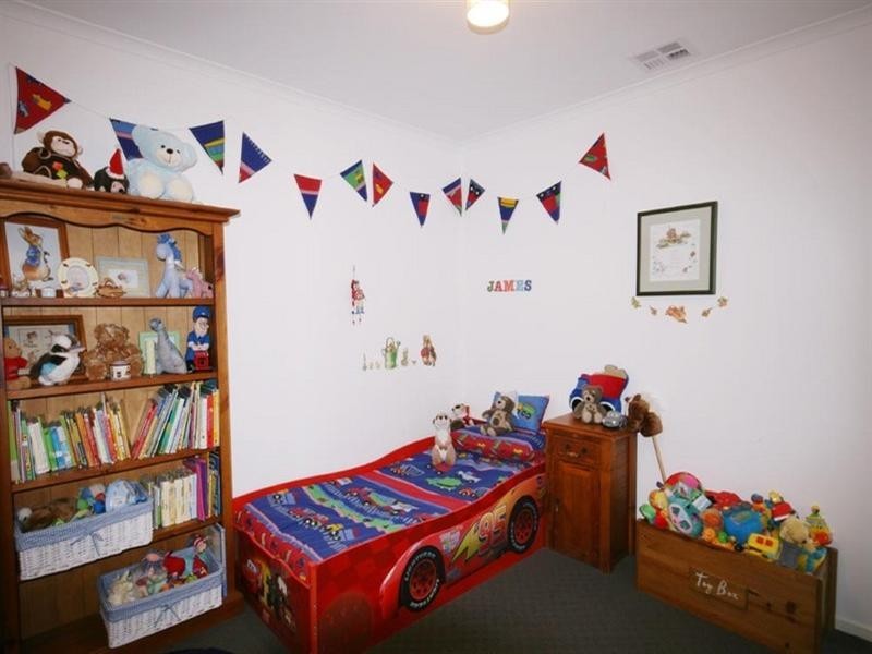 9 Wilson Place, Yass NSW 2582