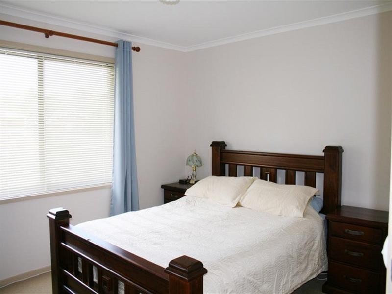 49 Petit Street, Yass NSW 2582