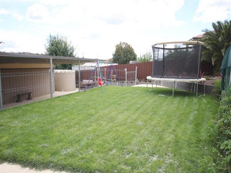 49 Petit Street, Yass NSW 2582