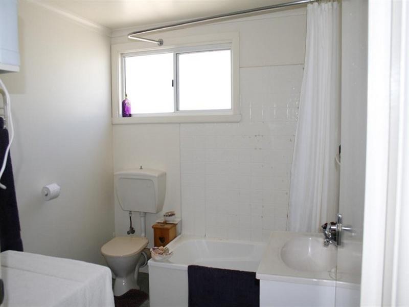 6 Shaw Street, Yass NSW 2582