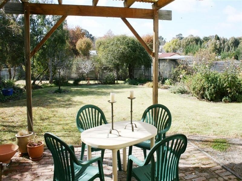 6 Shaw Street, Yass NSW 2582