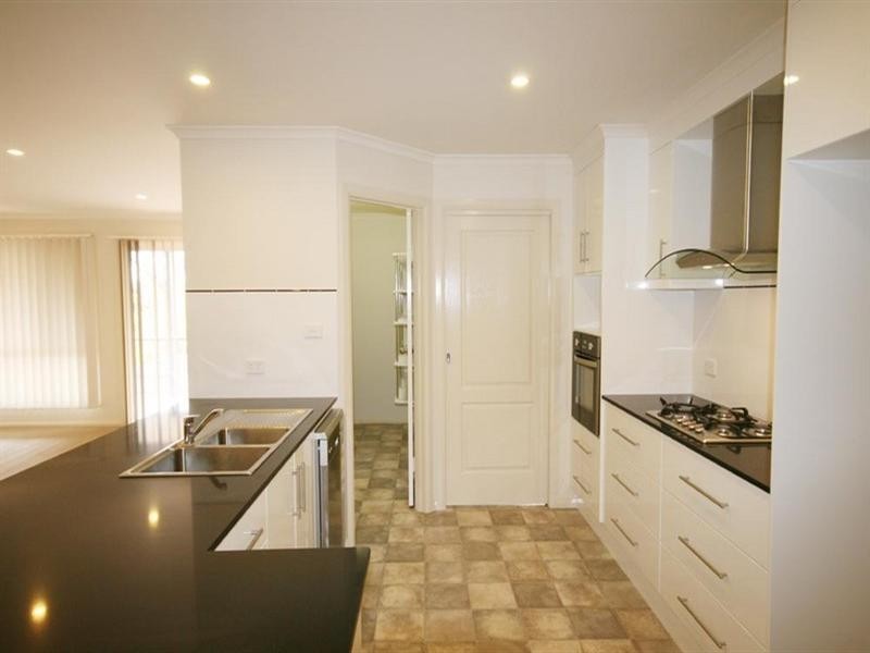 36 Hume Street, Yass NSW 2582