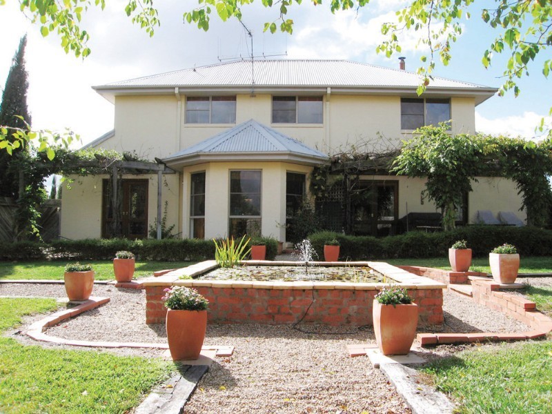 32 Elmslea Drive, Bungendore NSW 2621