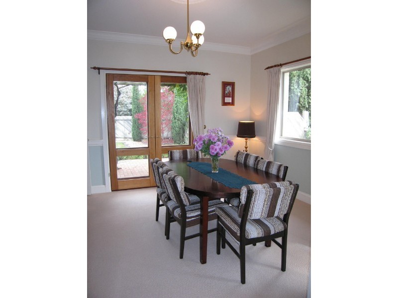 32 Elmslea Drive, Bungendore NSW 2621