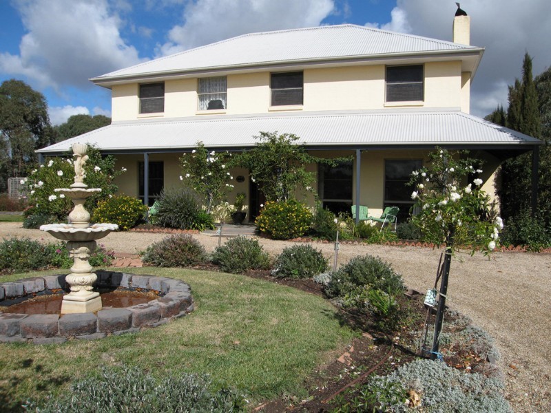 32 Elmslea Drive, Bungendore NSW 2621