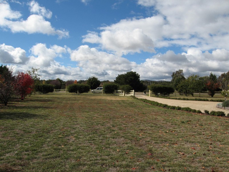 32 Elmslea Drive, Bungendore NSW 2621