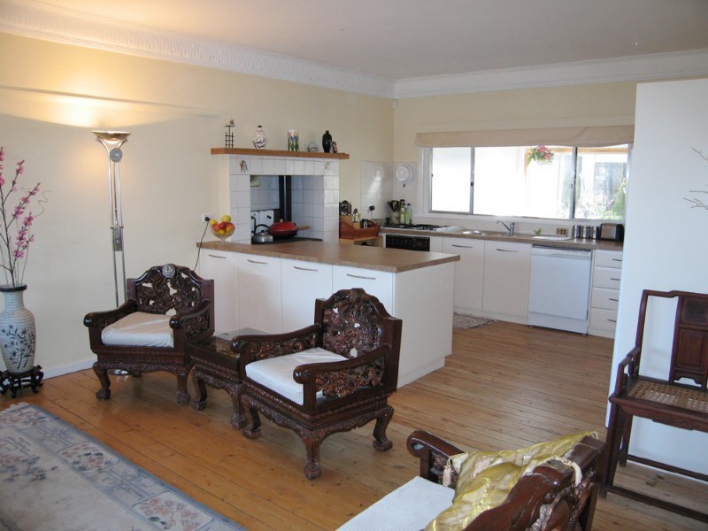 27 Mcintosh Street, Queanbeyan NSW 2620