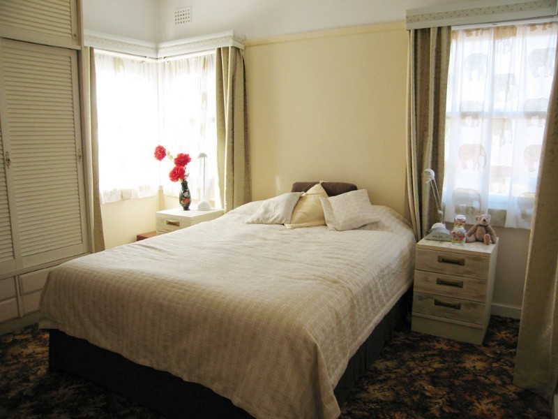 27 Mcintosh Street, Queanbeyan NSW 2620