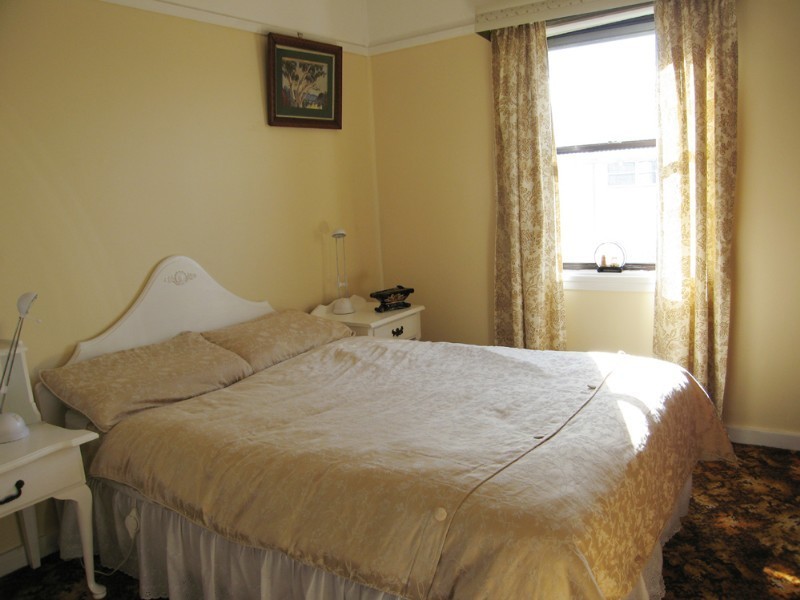 27 Mcintosh Street, Queanbeyan NSW 2620