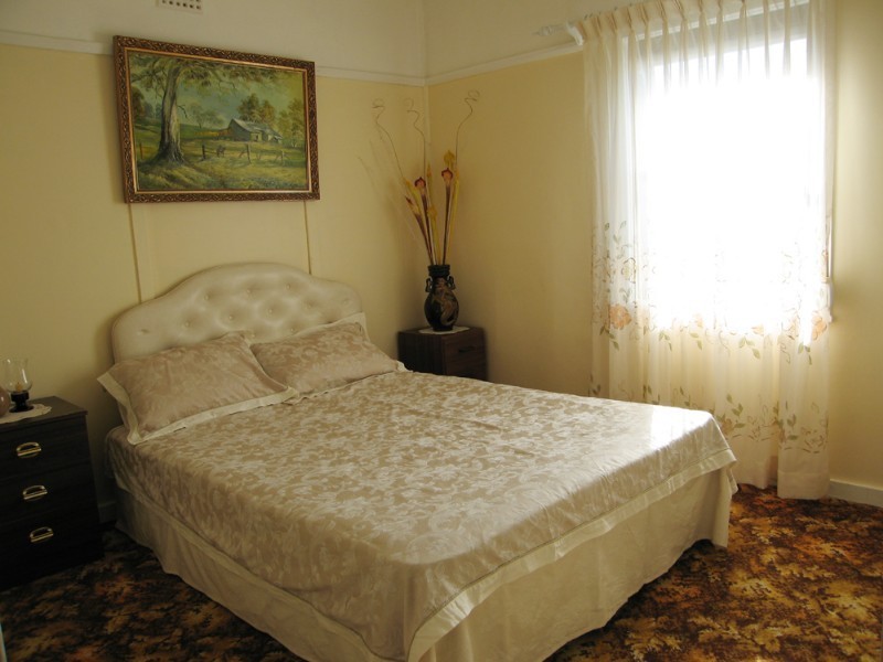 27 Mcintosh Street, Queanbeyan NSW 2620