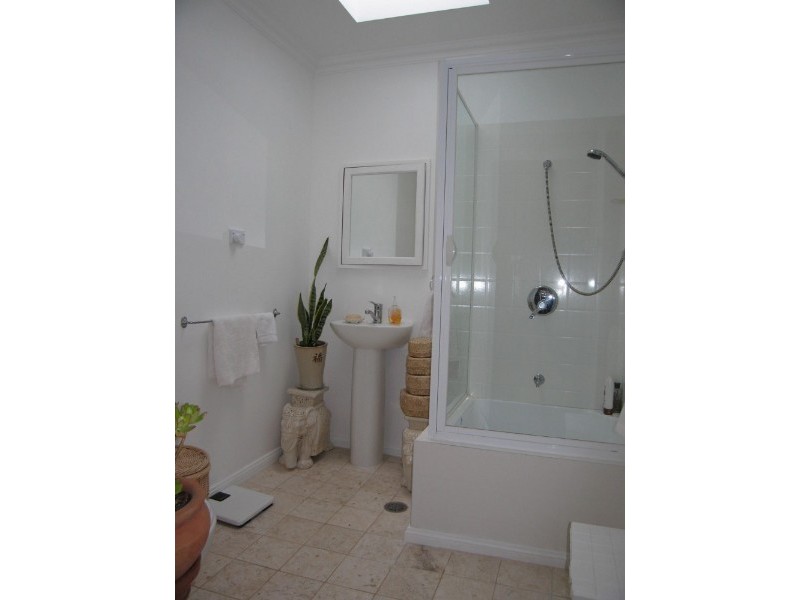 27 Mcintosh Street, Queanbeyan NSW 2620