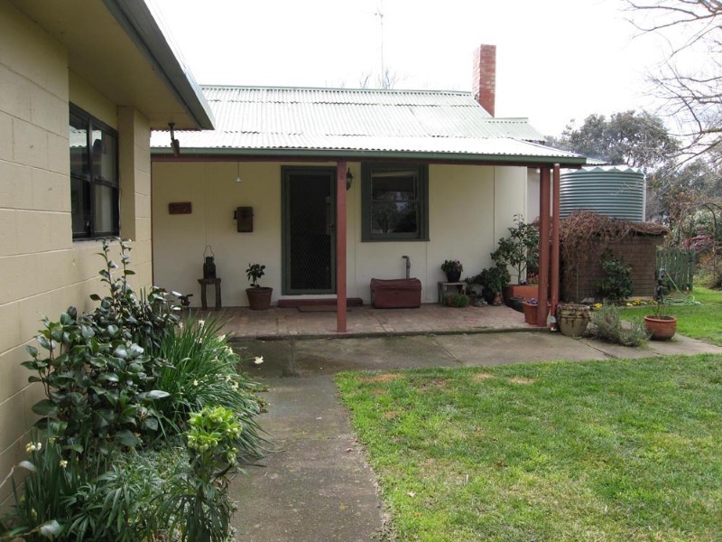 438 Plains Road, Hoskinstown NSW 2621