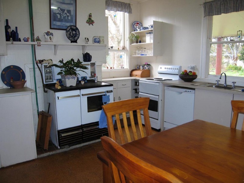 438 Plains Road, Hoskinstown NSW 2621