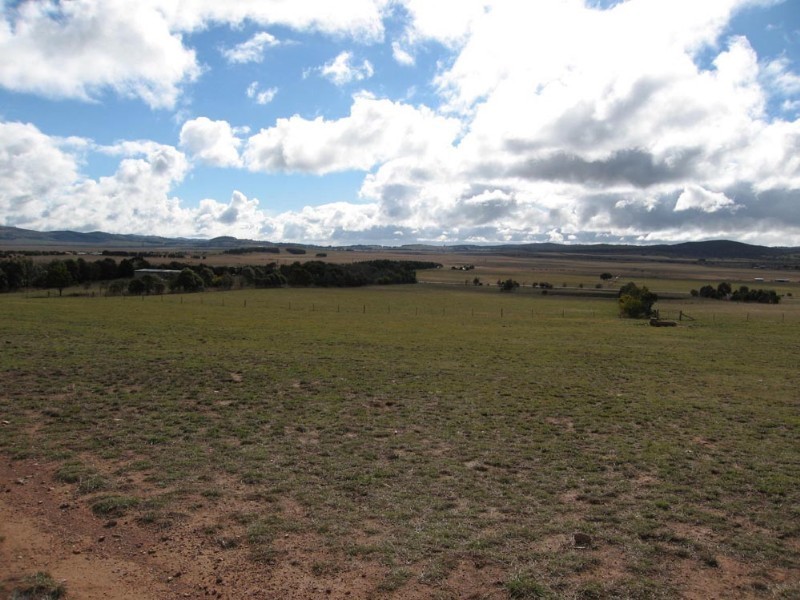 438 Plains Road, Hoskinstown NSW 2621