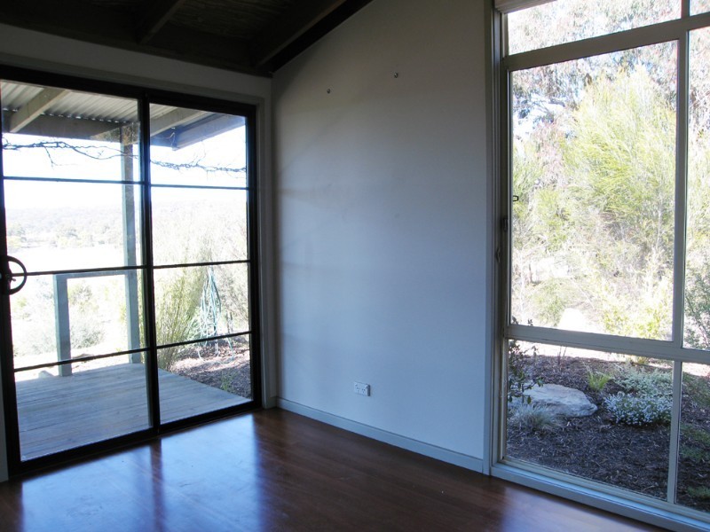 22 Reedy Creek Place, Wamboin NSW 2620