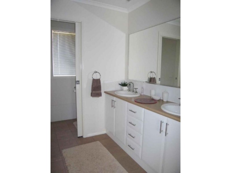 35 Hyland Drive, Bungendore NSW 2621