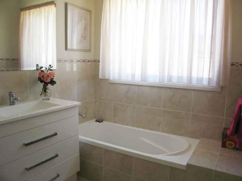 18 Birch Drive, Bungendore NSW 2621