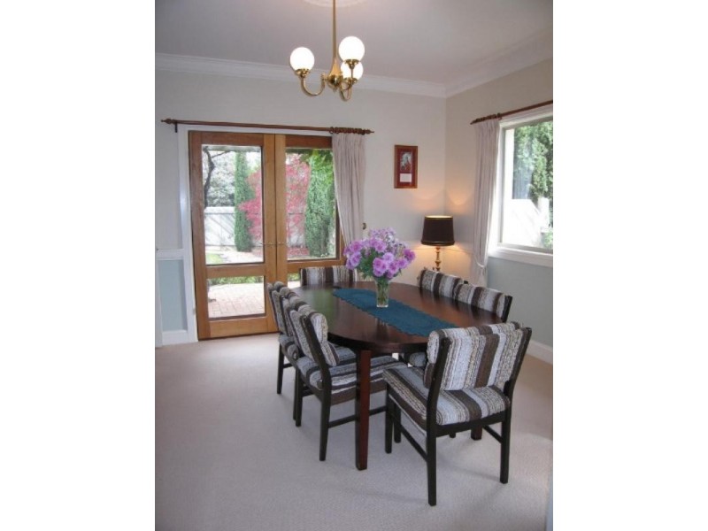 32 Elmslea Drive, Bungendore NSW 2621