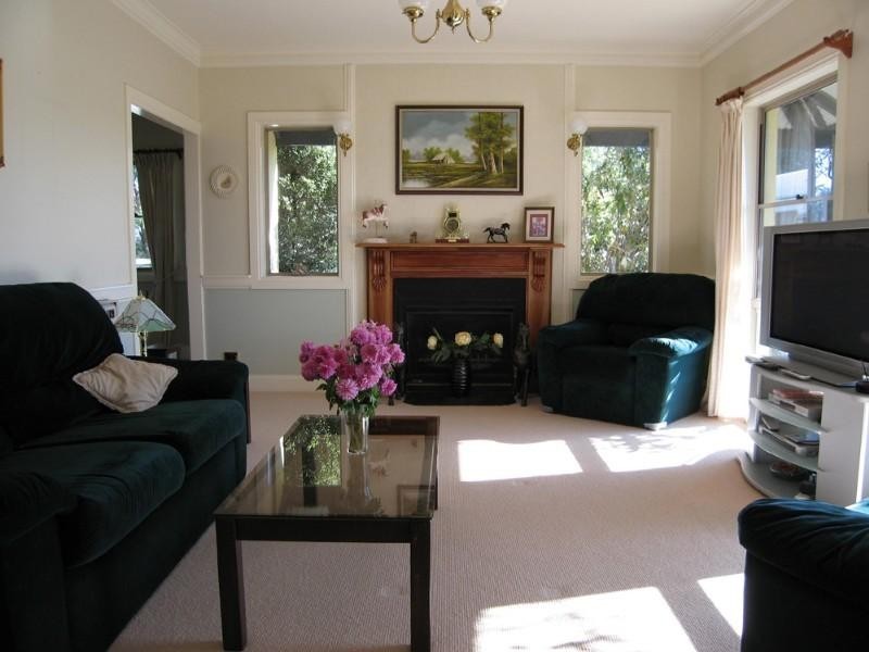 32 Elmslea Drive, Bungendore NSW 2621