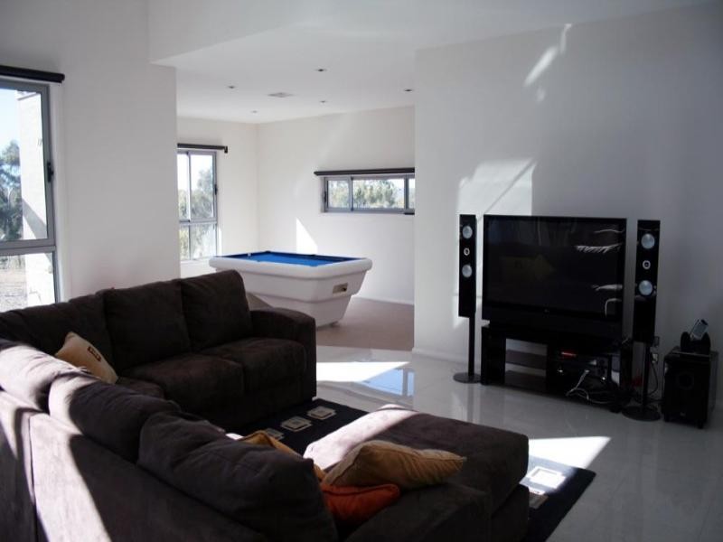 379 Denley Drive, Wamboin NSW 2620