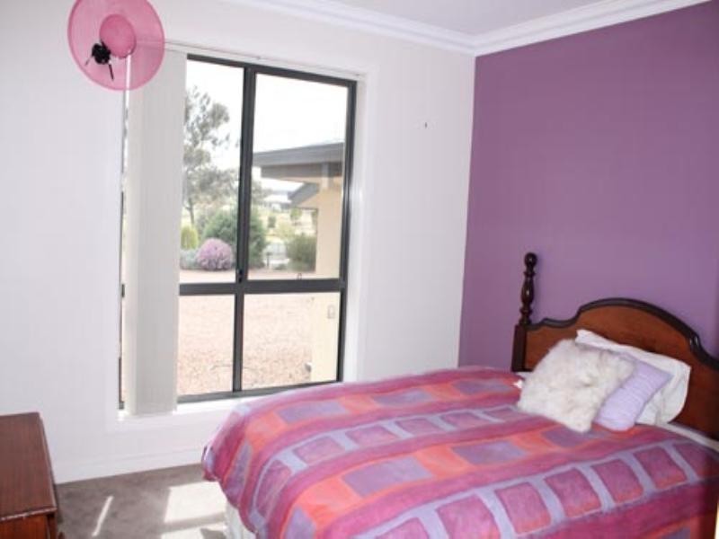 18 Collingwood Close, Bungendore NSW 2621