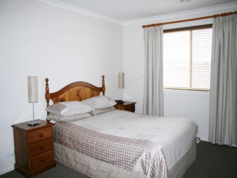 8 Shanahan Street, Bungendore NSW 2621