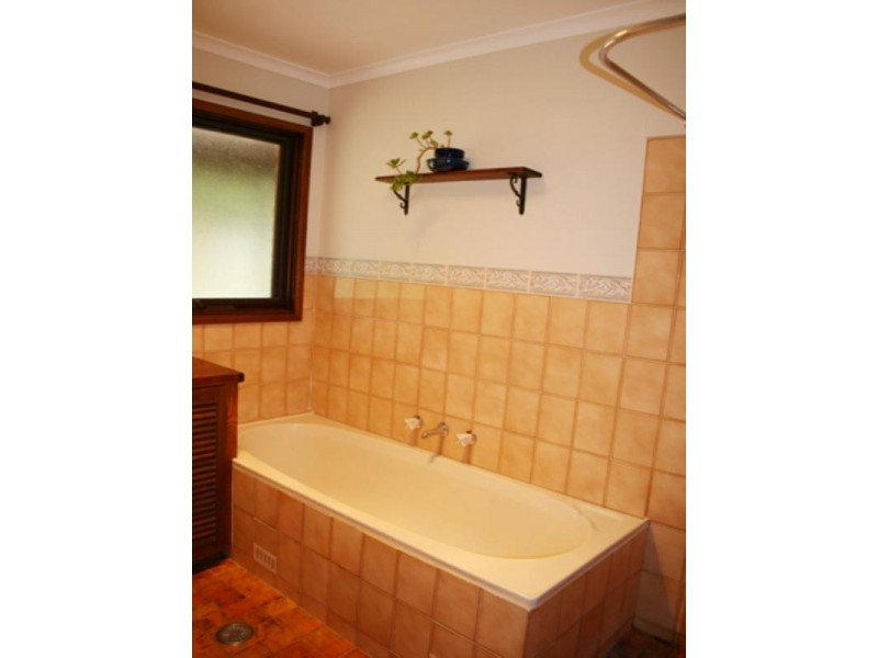 400 Weeroona Drive, Wamboin NSW 2620