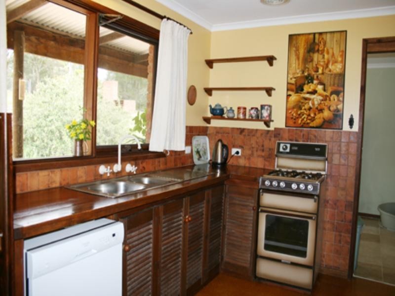 400 Weeroona Drive, Wamboin NSW 2620