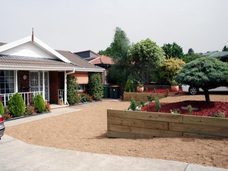 17 Throsby Close, Queanbeyan NSW 2620