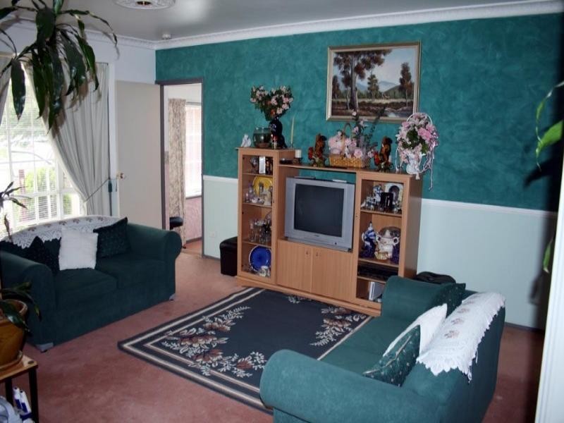 17 Throsby Close, Queanbeyan NSW 2620