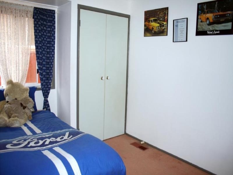 17 Throsby Close, Queanbeyan NSW 2620