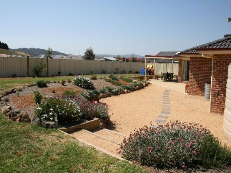 13 Westwood Circuit, Bungendore NSW 2621