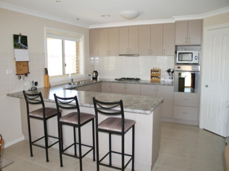 13 Westwood Circuit, Bungendore NSW 2621