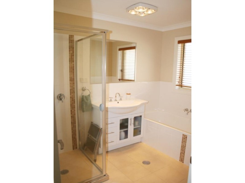 13 Westwood Circuit, Bungendore NSW 2621