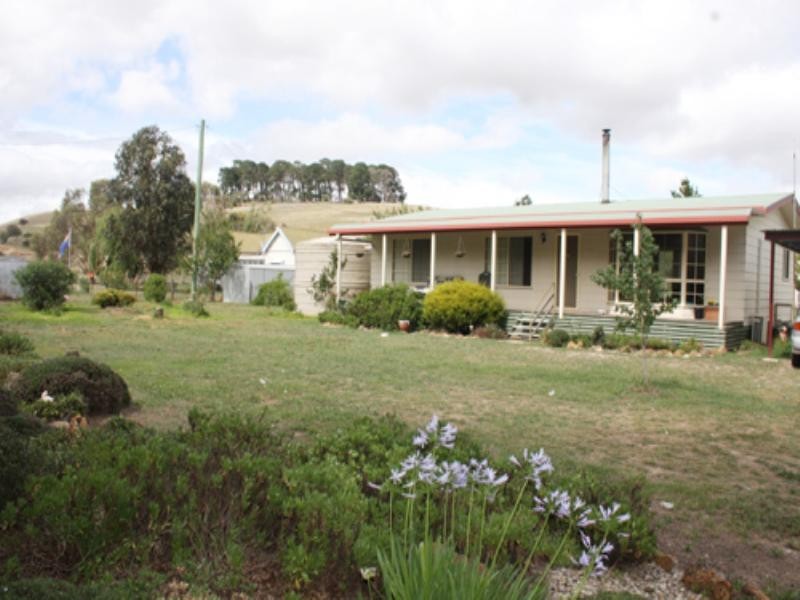 2737 Braidwood Road, Lake Bathurst NSW 2580
