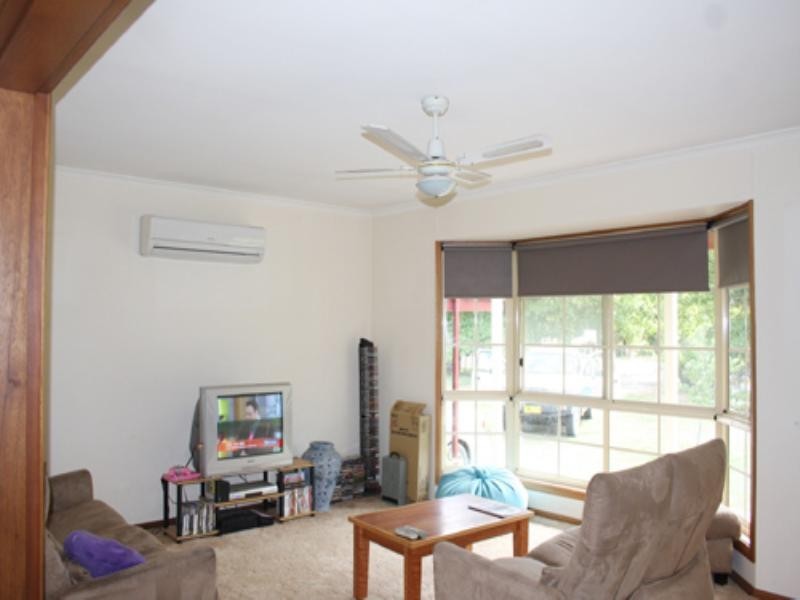 2737 Braidwood Road, Lake Bathurst NSW 2580