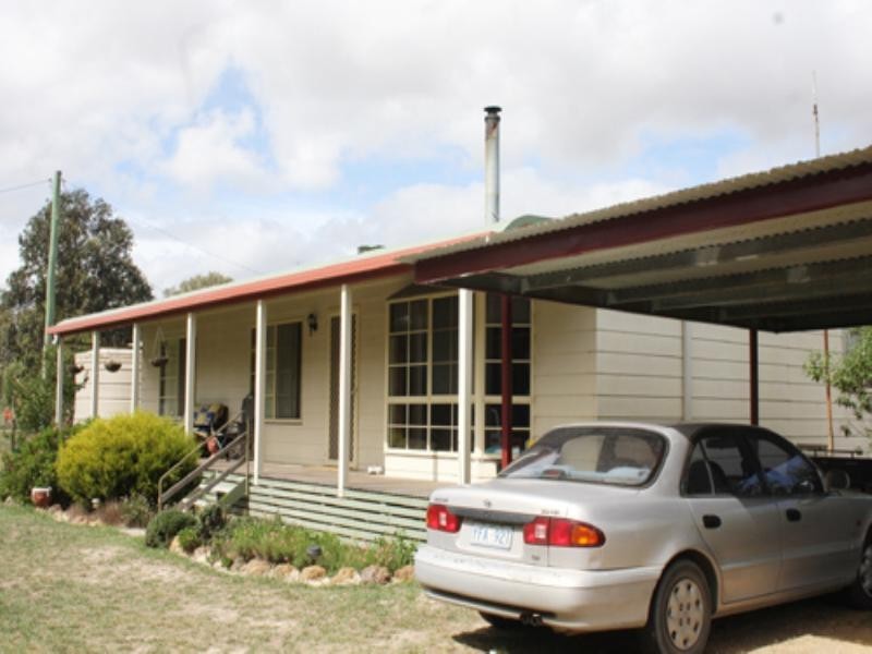 2737 Braidwood Road, Lake Bathurst NSW 2580