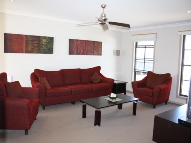 7 Hyland Drive, Bungendore NSW 2621