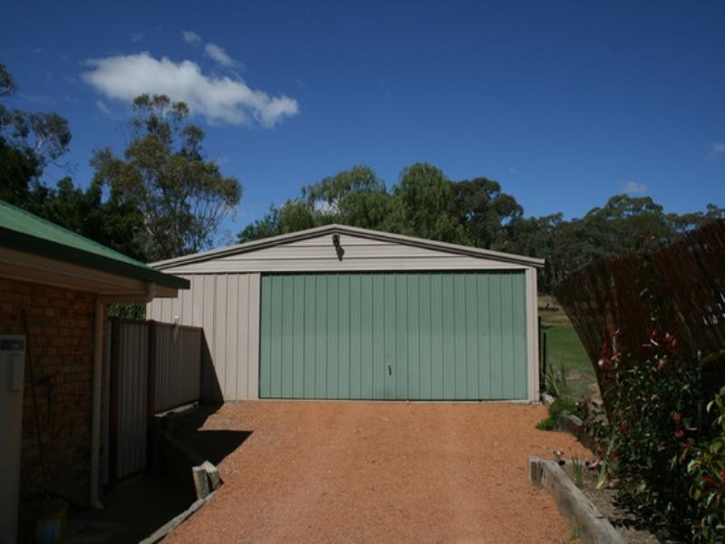 43 Bywong Street, Sutton NSW 2620
