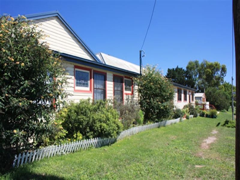 2705 Braidwood Road, Lake Bathurst NSW 2580