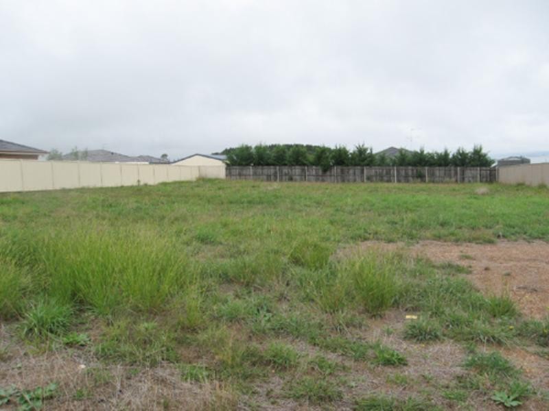 16 Larmer Street, Bungendore NSW 2621