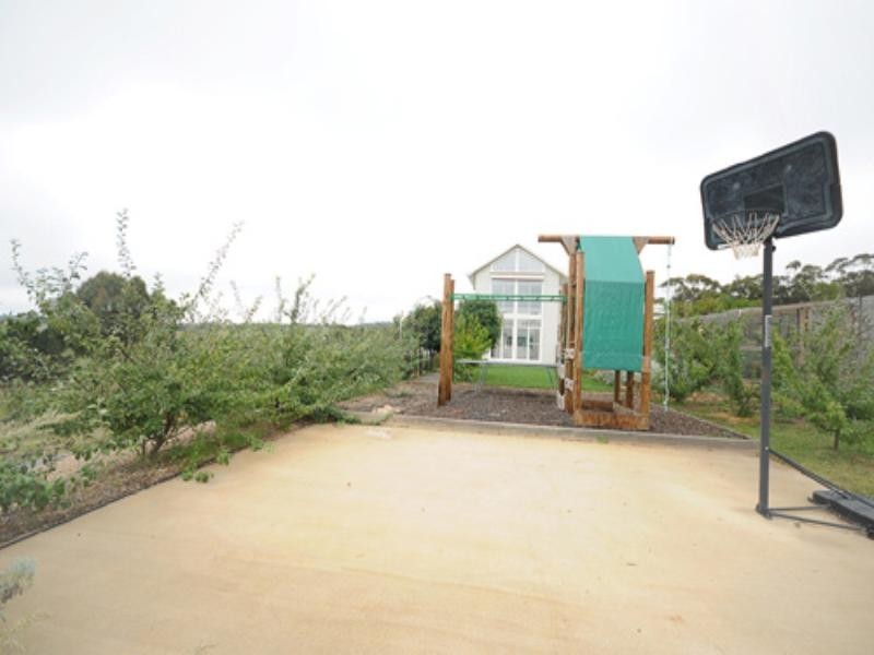 107 Bingley Way, Wamboin NSW 2620