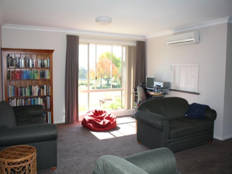 45 Hope Drive, Bungendore NSW 2621