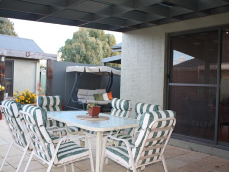 54 Day Circuit, Bungendore NSW 2621