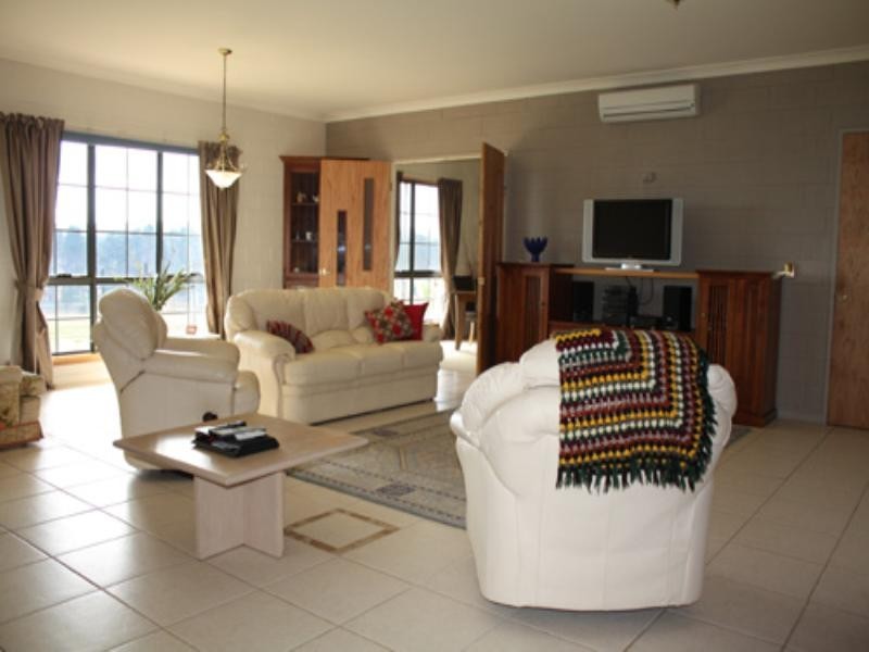 77 Aberfeldy Lane, Bungendore NSW 2621