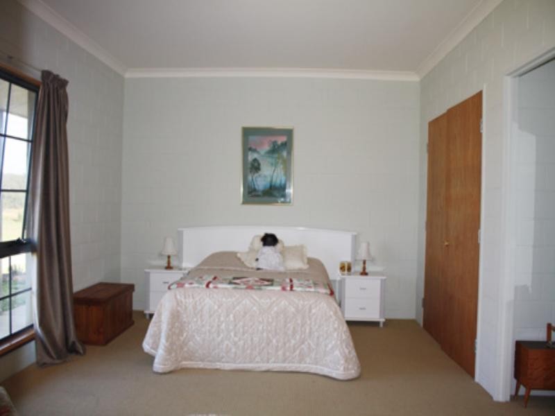 77 Aberfeldy Lane, Bungendore NSW 2621