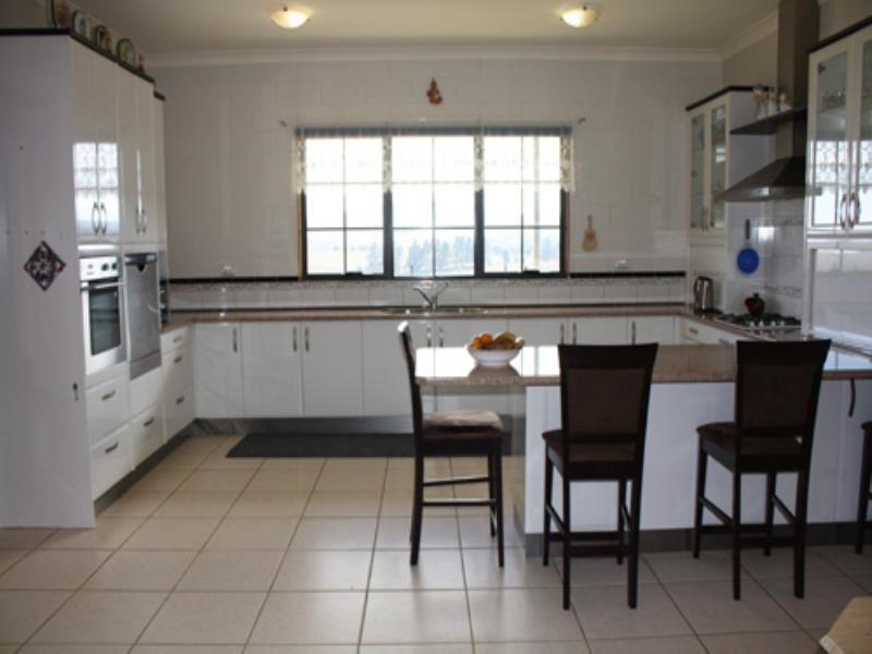 77 Aberfeldy Lane, Bungendore NSW 2621