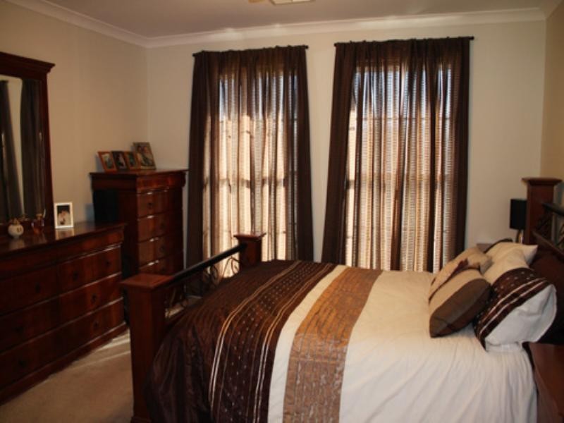 18 Eyre Street, Bungendore NSW 2621