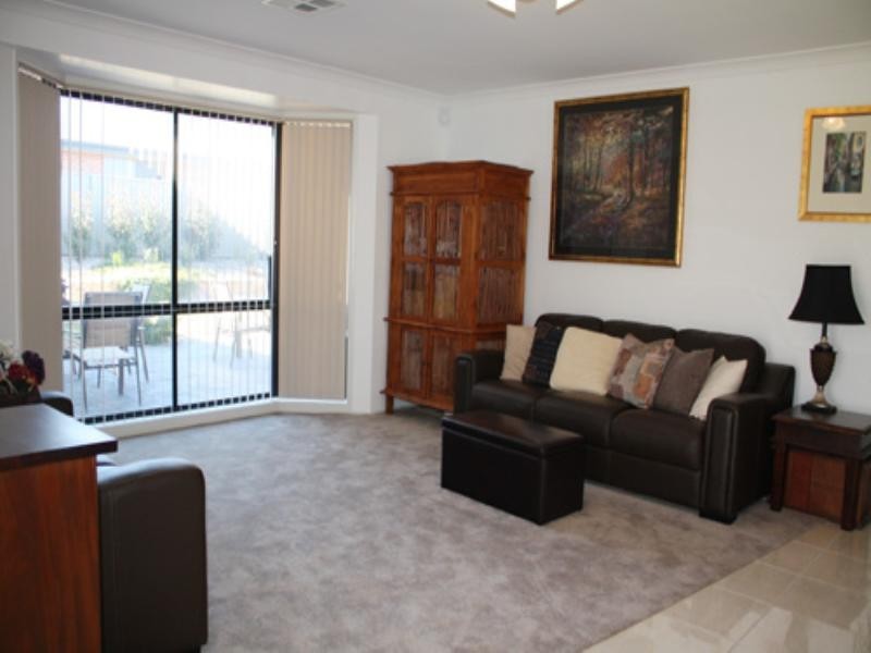 18 Eyre Street, Bungendore NSW 2621