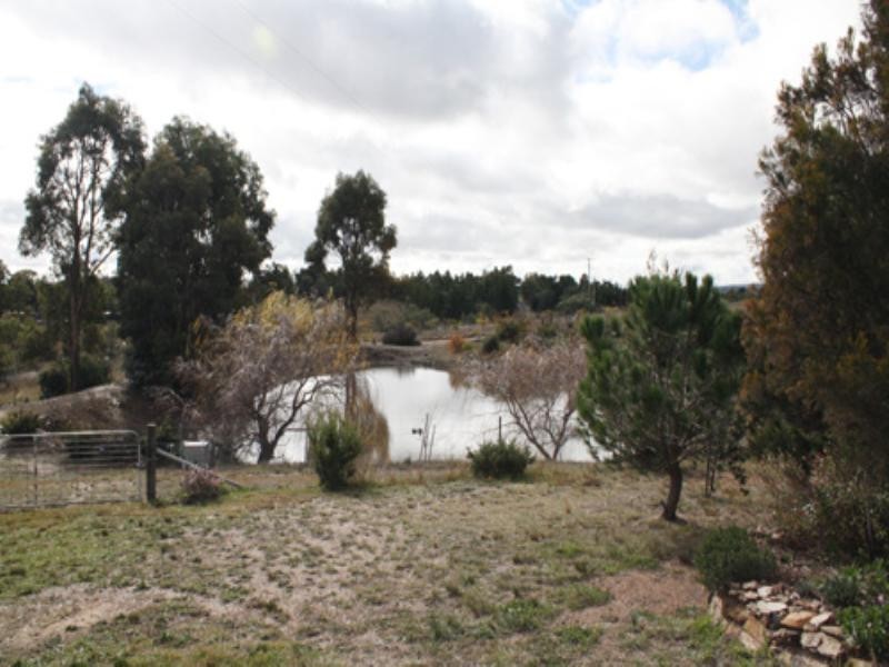 220 Bingley Way, Wamboin NSW 2620